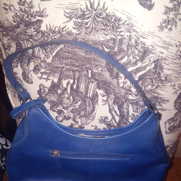 Royal blue Etienne Aigner Leather Selena Blue Shoulder bag - Picture 3 of 4